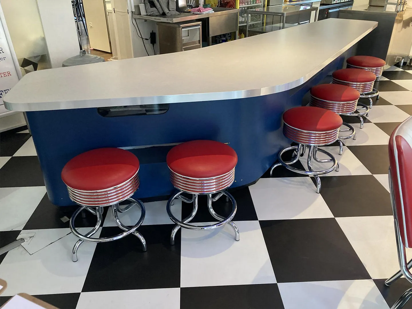 Gastro or Commercial Space in Diner Style - Photo 9 of 10