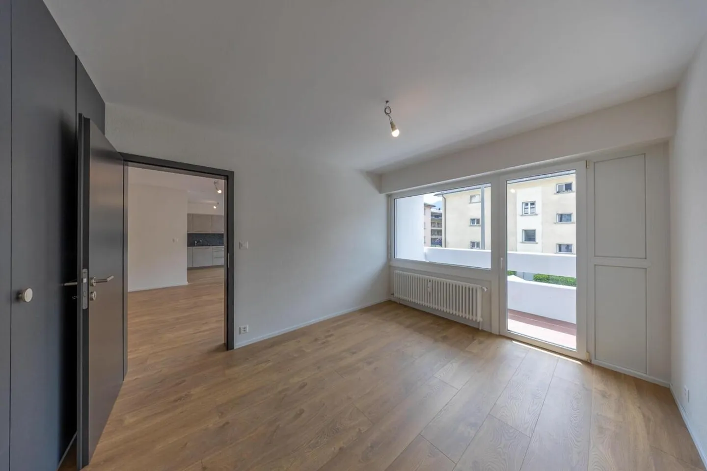 4.5 Room Apartment Completely Renovated - Photo 8 of 13