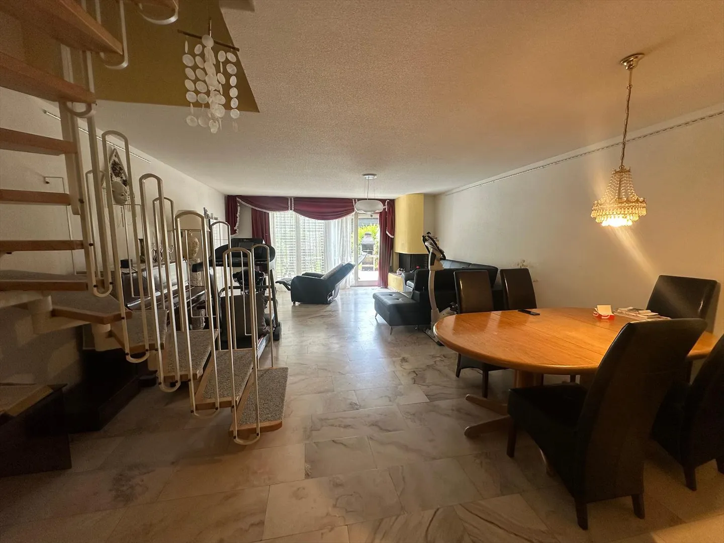 Familienfreundliche 4.5-Zimmer Reihenfamilienhaus in Gränichen - Foto 2 von 11