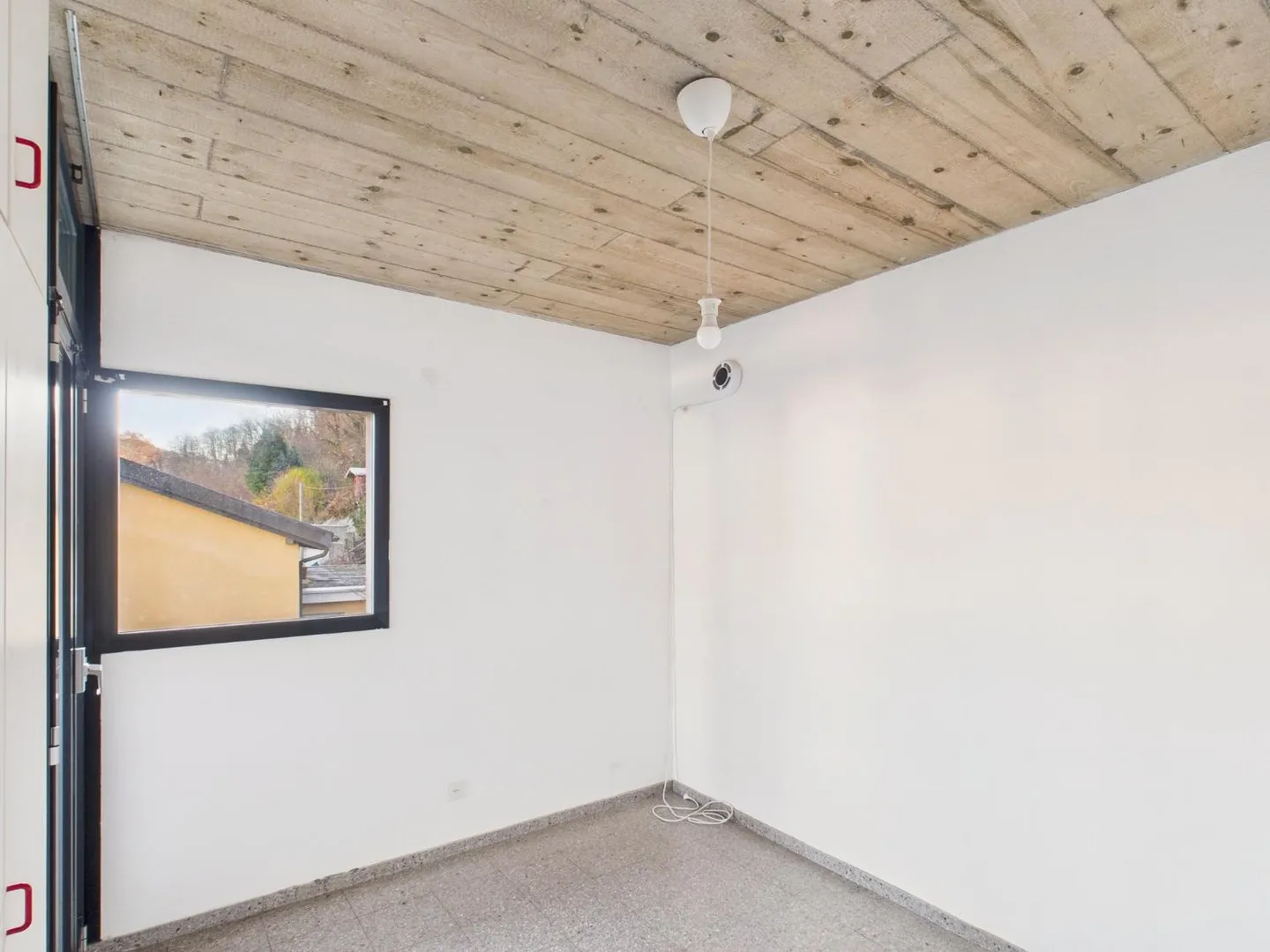 Elegante casa bifamiliare a Chiasso, Canton Ticino - Foto 8 di 13