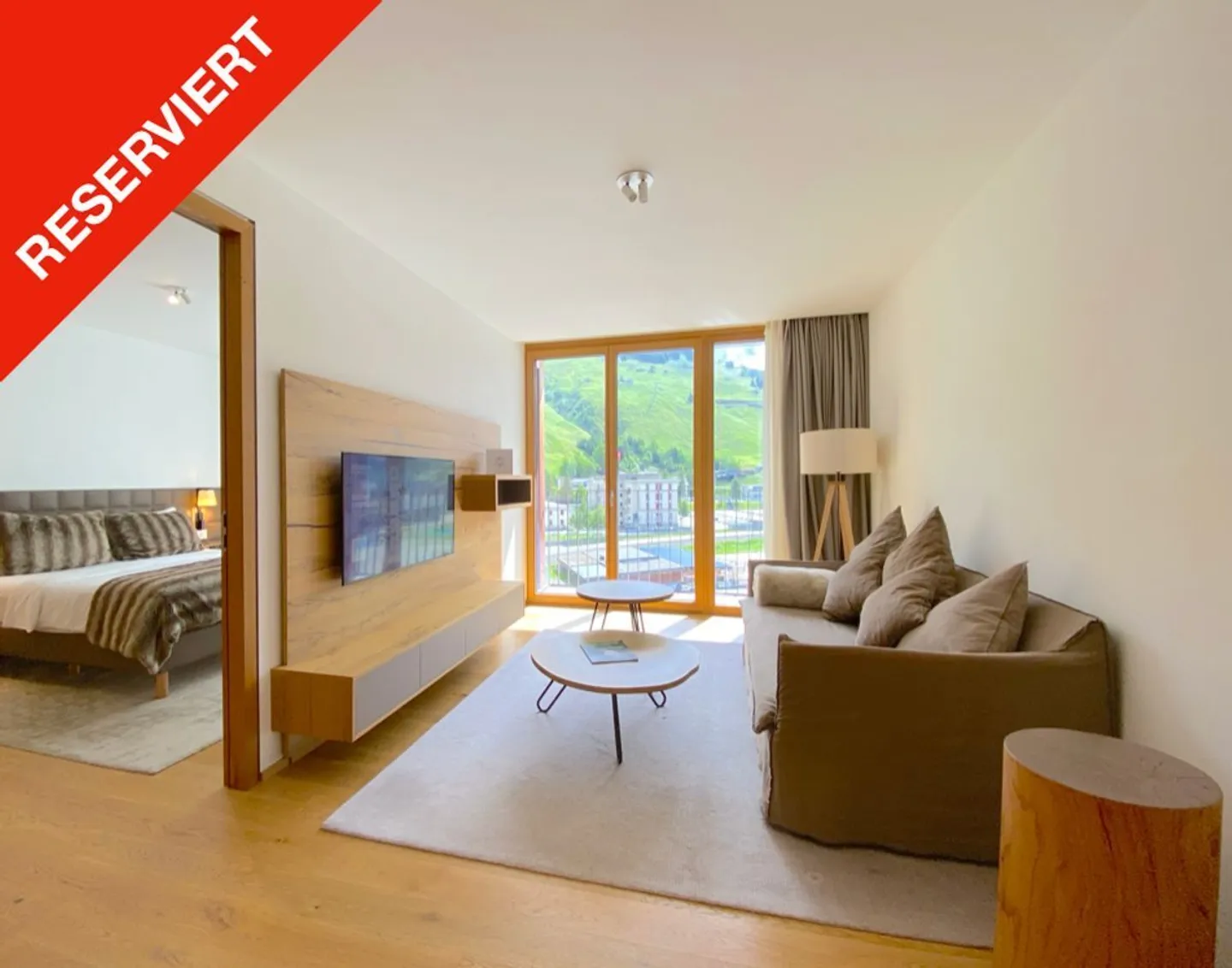 Luxurious Alpine Residence with Hotel Service, Wellness, and Sustainable Return Potential - Photo 1 of 8
