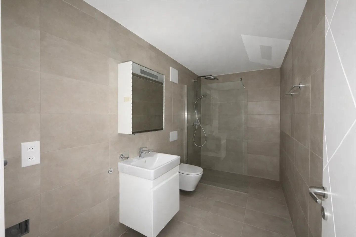New 2.5-room apartment on the 2nd floor in Farvagny - Photo 5 of 9