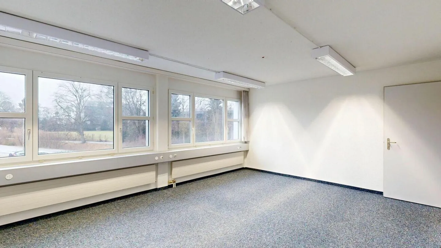 Representative office spaces from 16 m² for rent - Photo 3 of 8