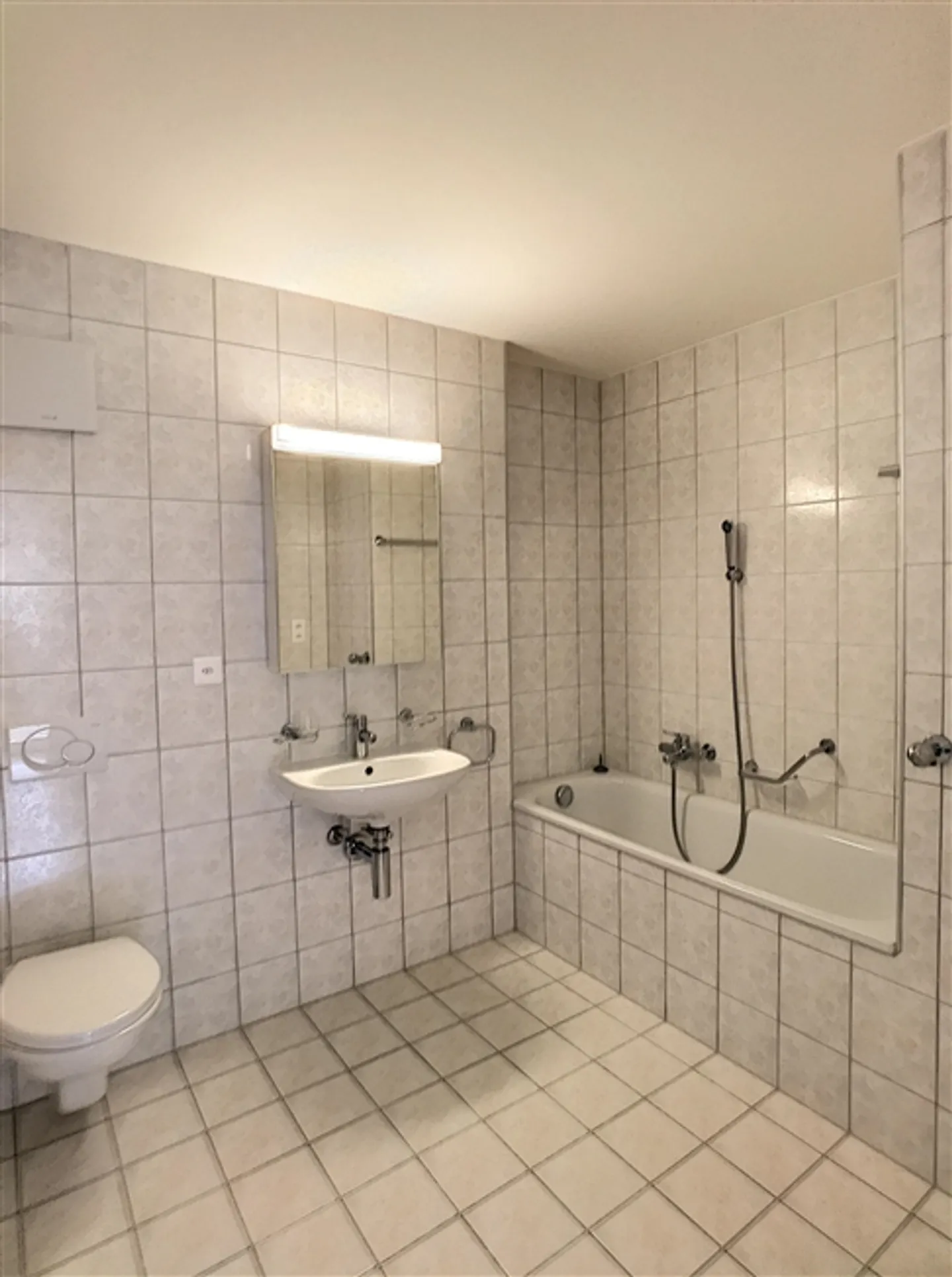 Bright 4.5-room apartment on the 4th floor with beautiful view - Photo 6 of 8