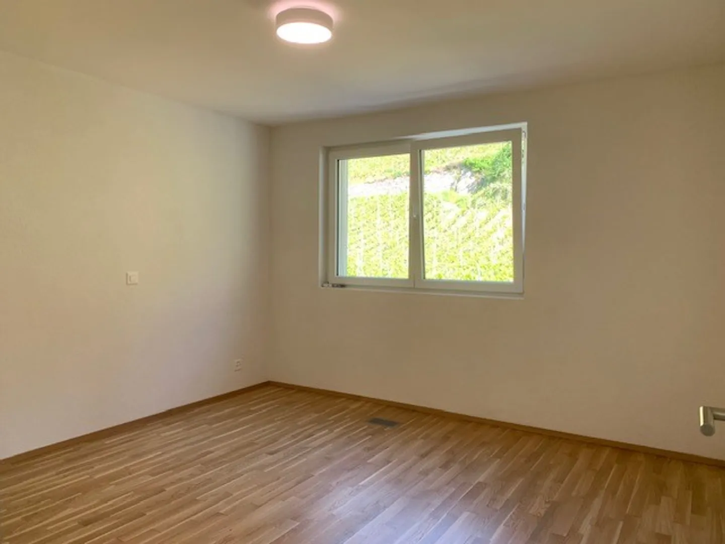 «Helle 2.5-Zimmerwohnung im 1. OG mit Lift» - Foto 3 von 10