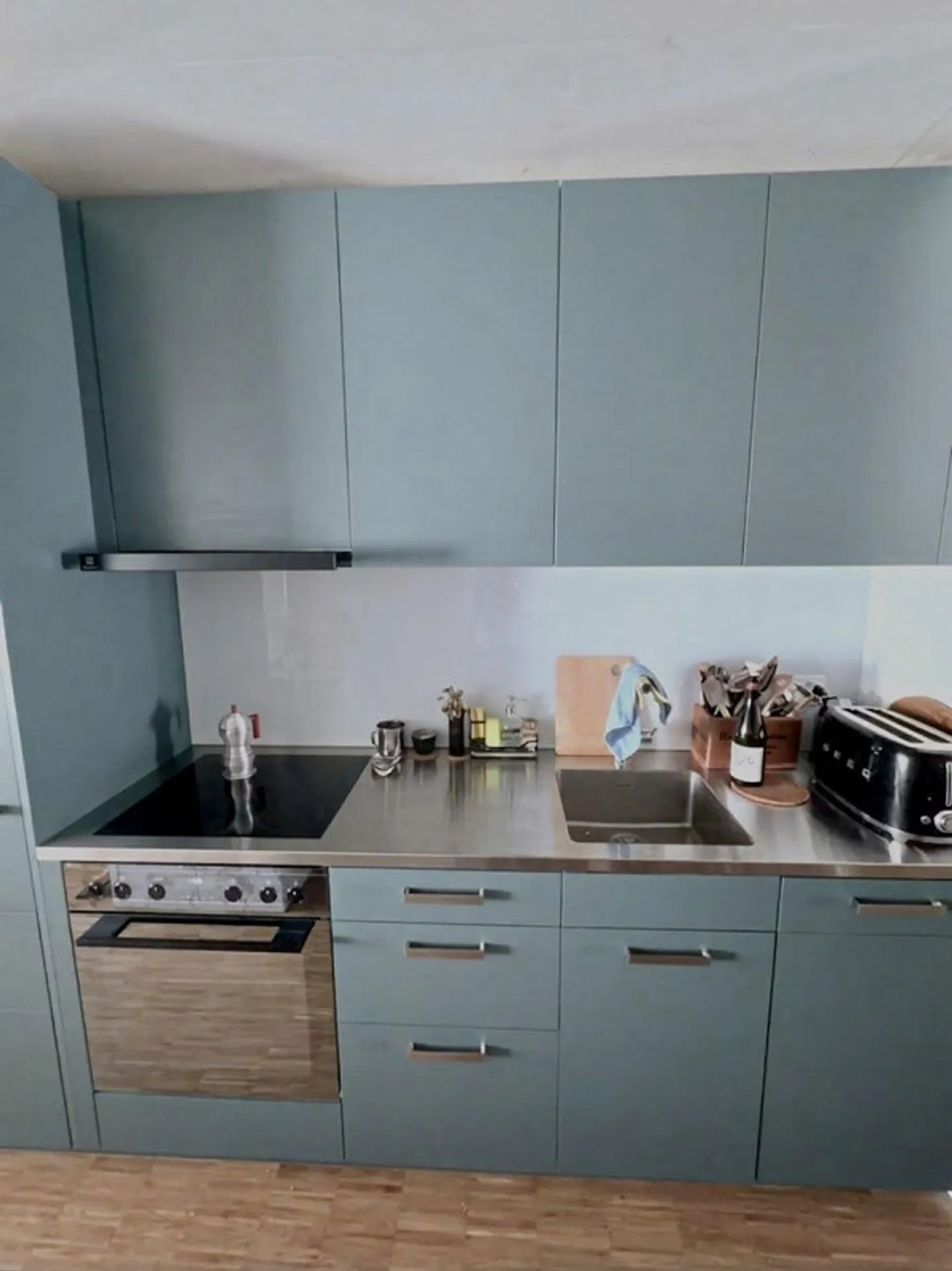 Perle de design à la frontière de Zurich : 2,5 pièces, limité à 6 mois - Photo 2 sur 11
