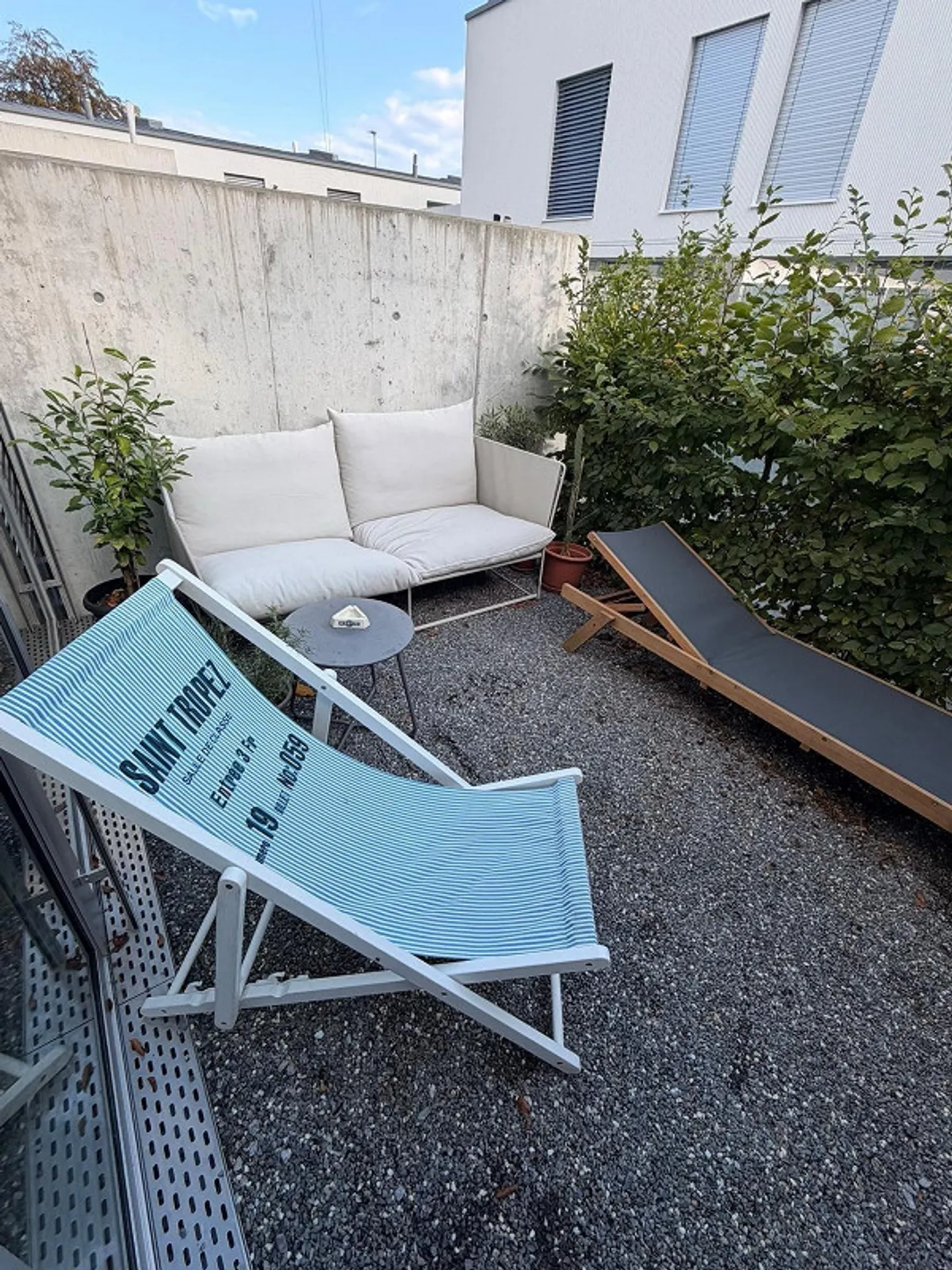 Perle de design à la frontière de Zurich : 2,5 pièces, limité à 6 mois - Photo 11 sur 11