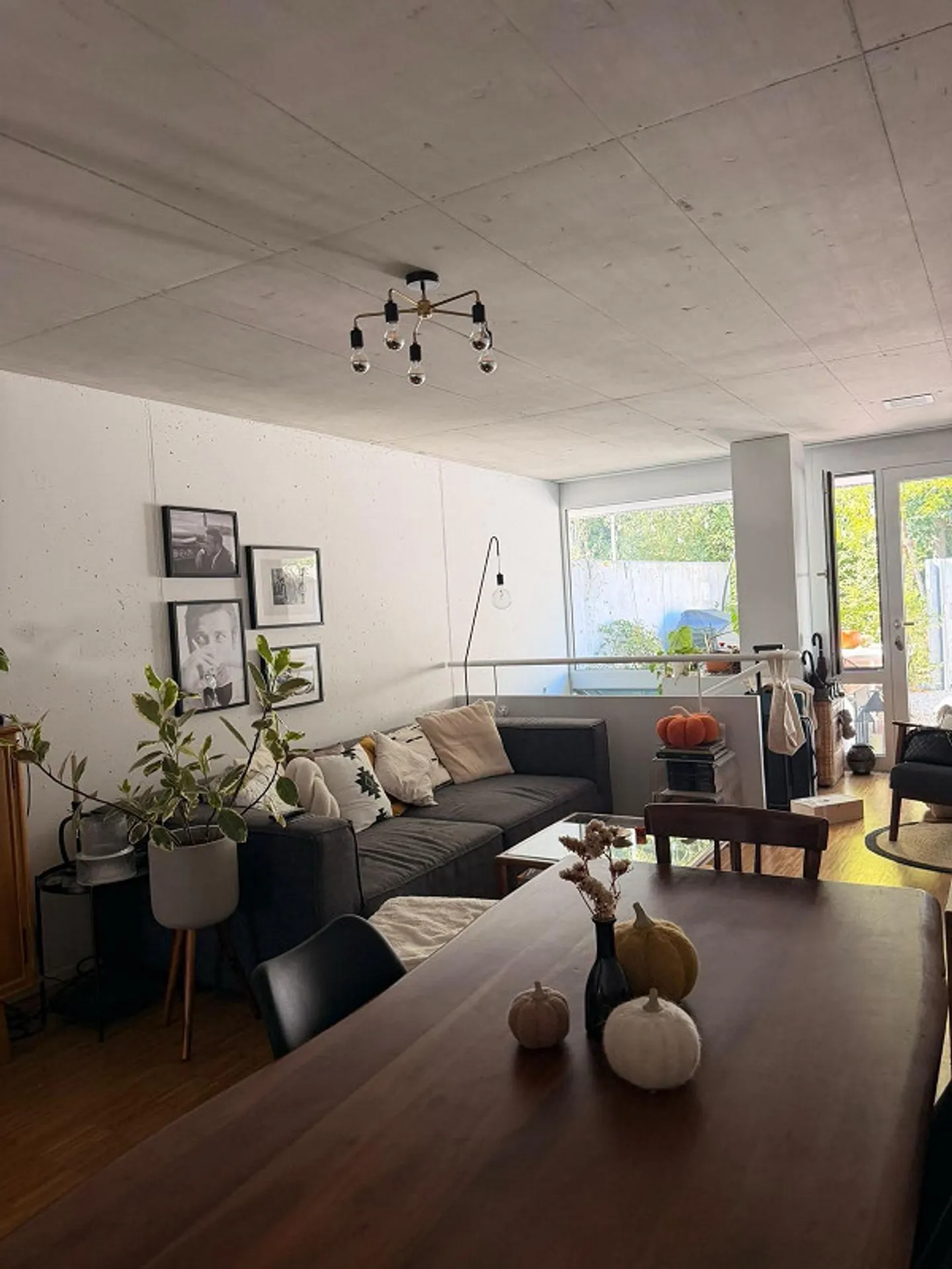 Perle de design à la frontière de Zurich : 2,5 pièces, limité à 6 mois - Photo 4 sur 11