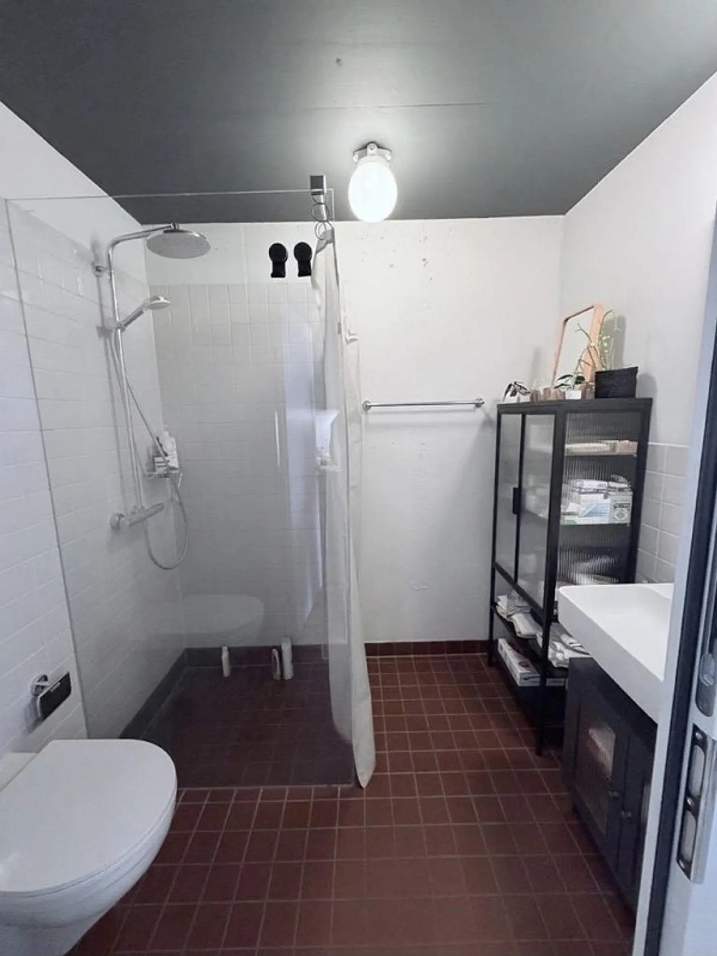 Perle de design à la frontière de Zurich : 2,5 pièces, limité à 6 mois - Photo 5 sur 11