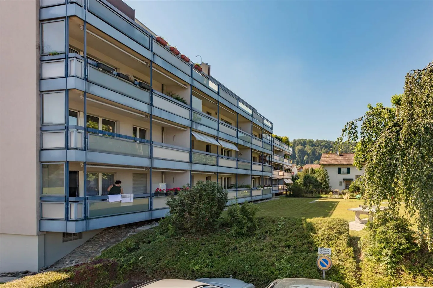 Appartement Charmant avec Terrasse - Photo 1 sur 12