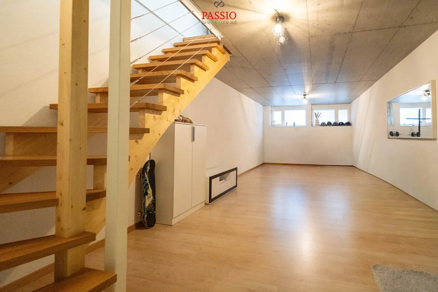 Maison semi-détachée de 7,5 pièces avec vue sur le lac et potentiel - Photo 8 sur 34