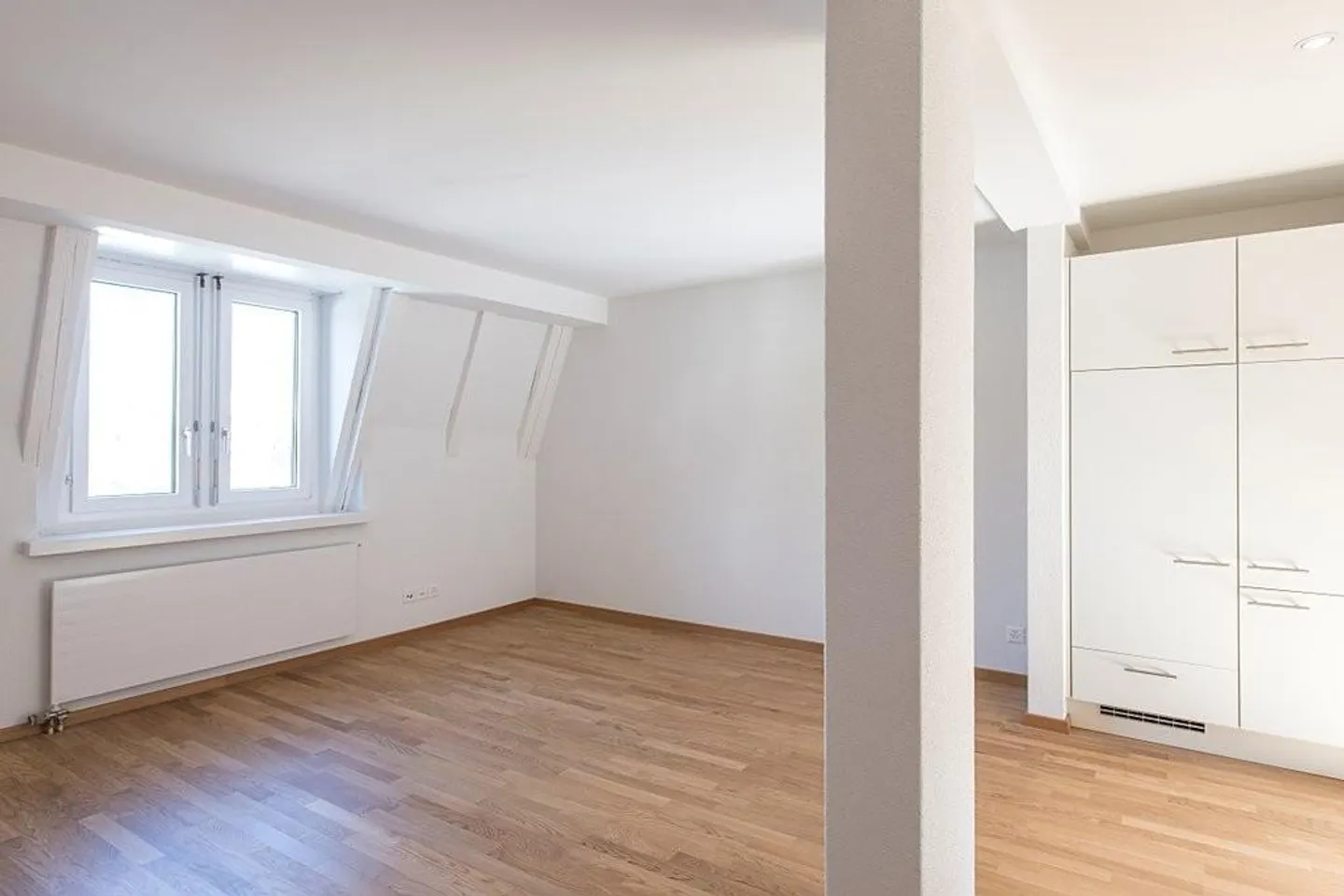 Appartamento di prima classe direttamente in piazza Oerlikon in affitto! - Foto 3 di 7
