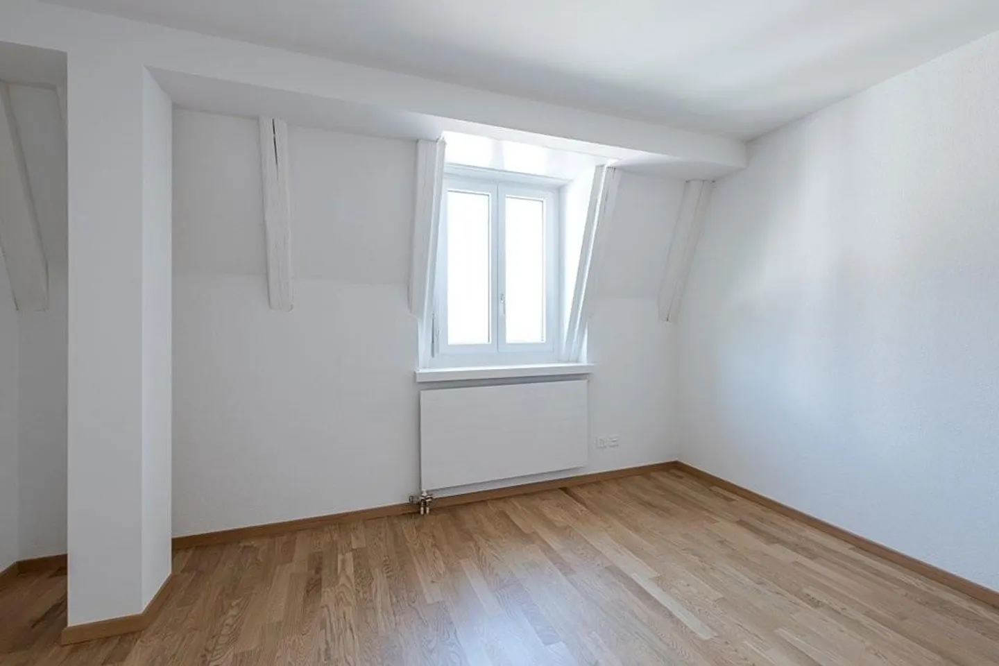 Appartamento di prima classe direttamente in piazza Oerlikon in affitto! - Foto 4 di 7