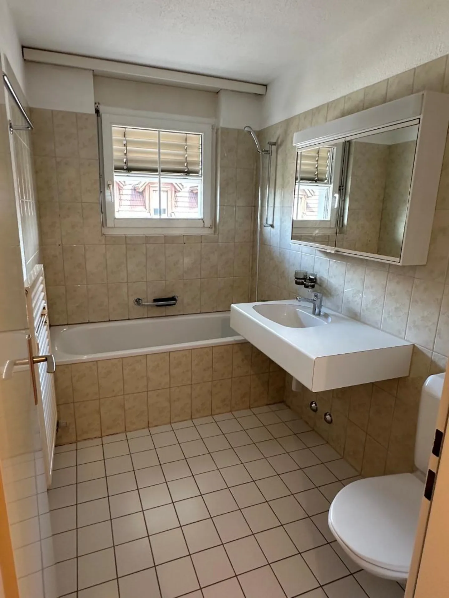 Charming 3.5 room apartment in Affoltern - Photo 4 of 9