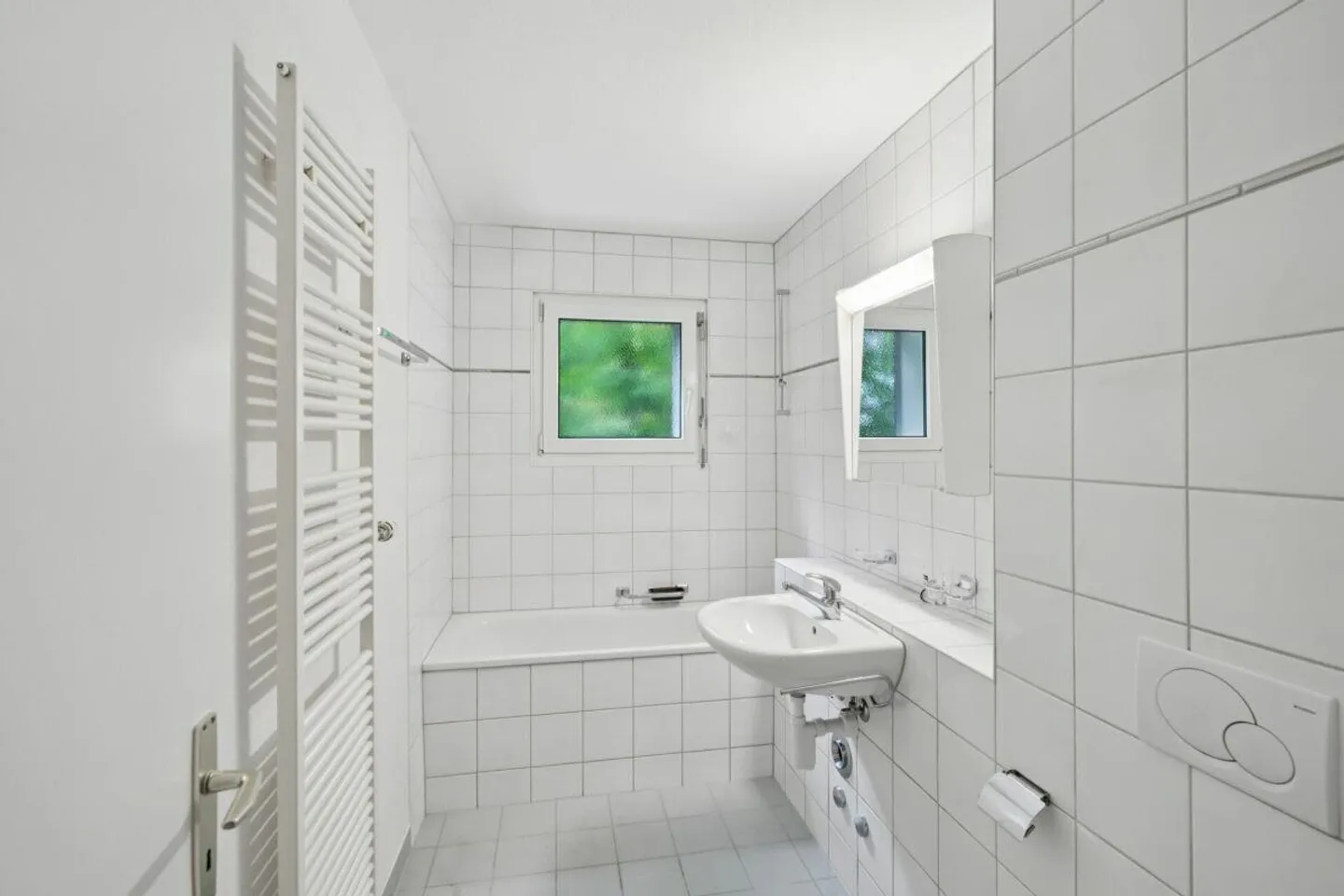 Appartement spacieux et abordable de 4,5 pièces - Photo 3 sur 9