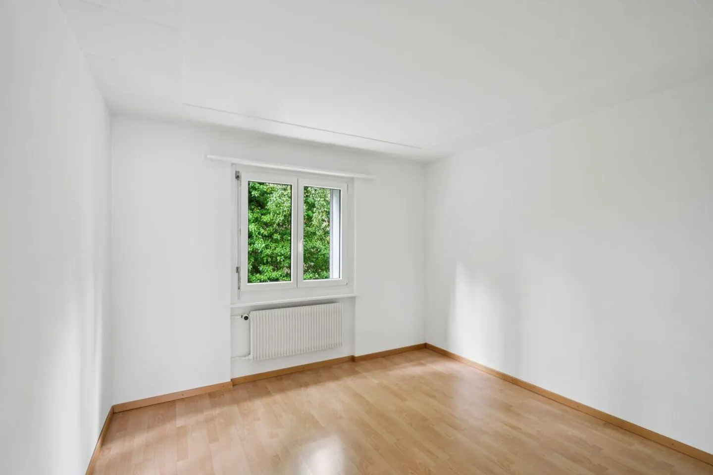 Appartement spacieux et abordable de 4,5 pièces - Photo 5 sur 9