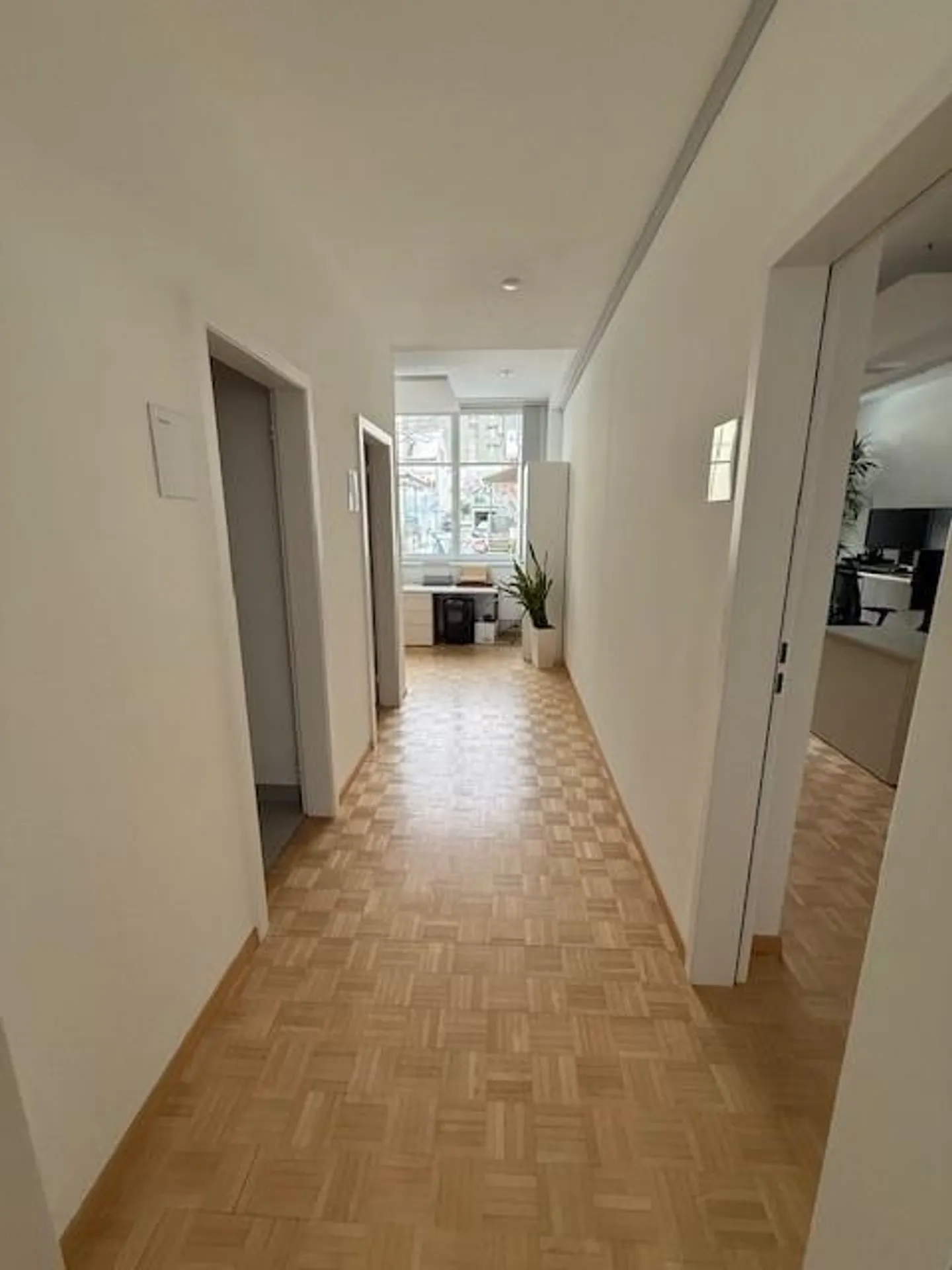 Uffici moderni e spaziosi in una posizione centrale a Wil - Foto 14 di 25