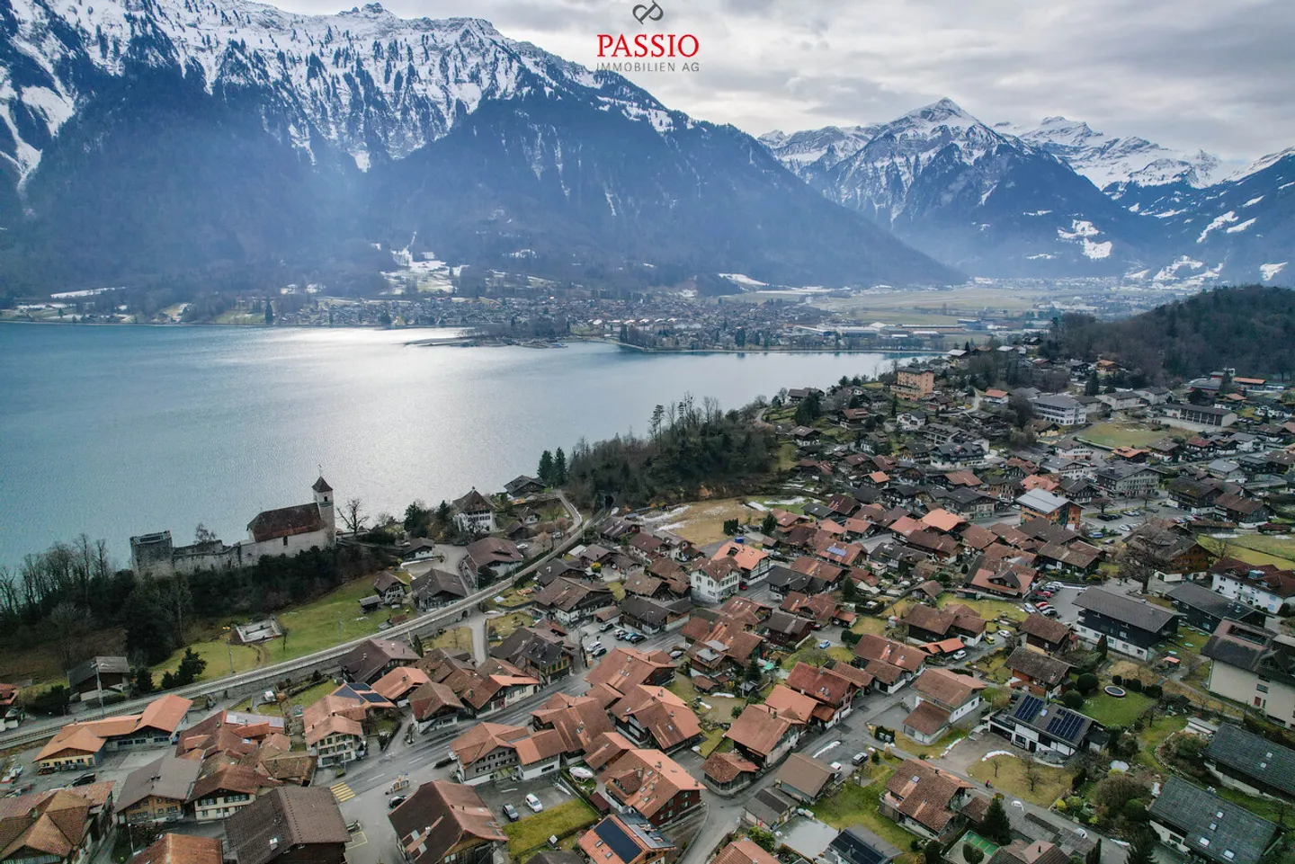 Maison semi-détachée de 7,5 pièces avec vue sur le lac et potentiel - Photo 33 sur 34