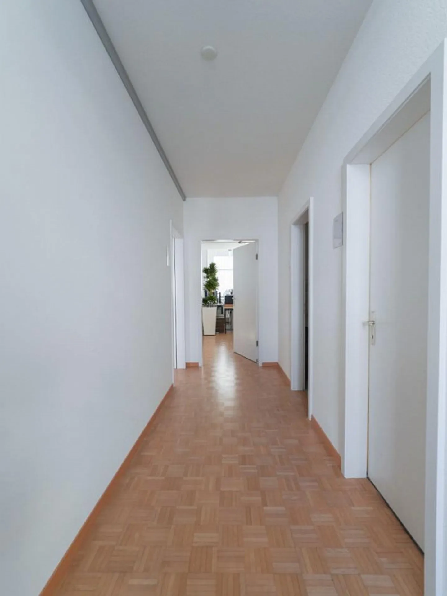 Uffici moderni e spaziosi in una posizione centrale a Wil - Foto 16 di 25