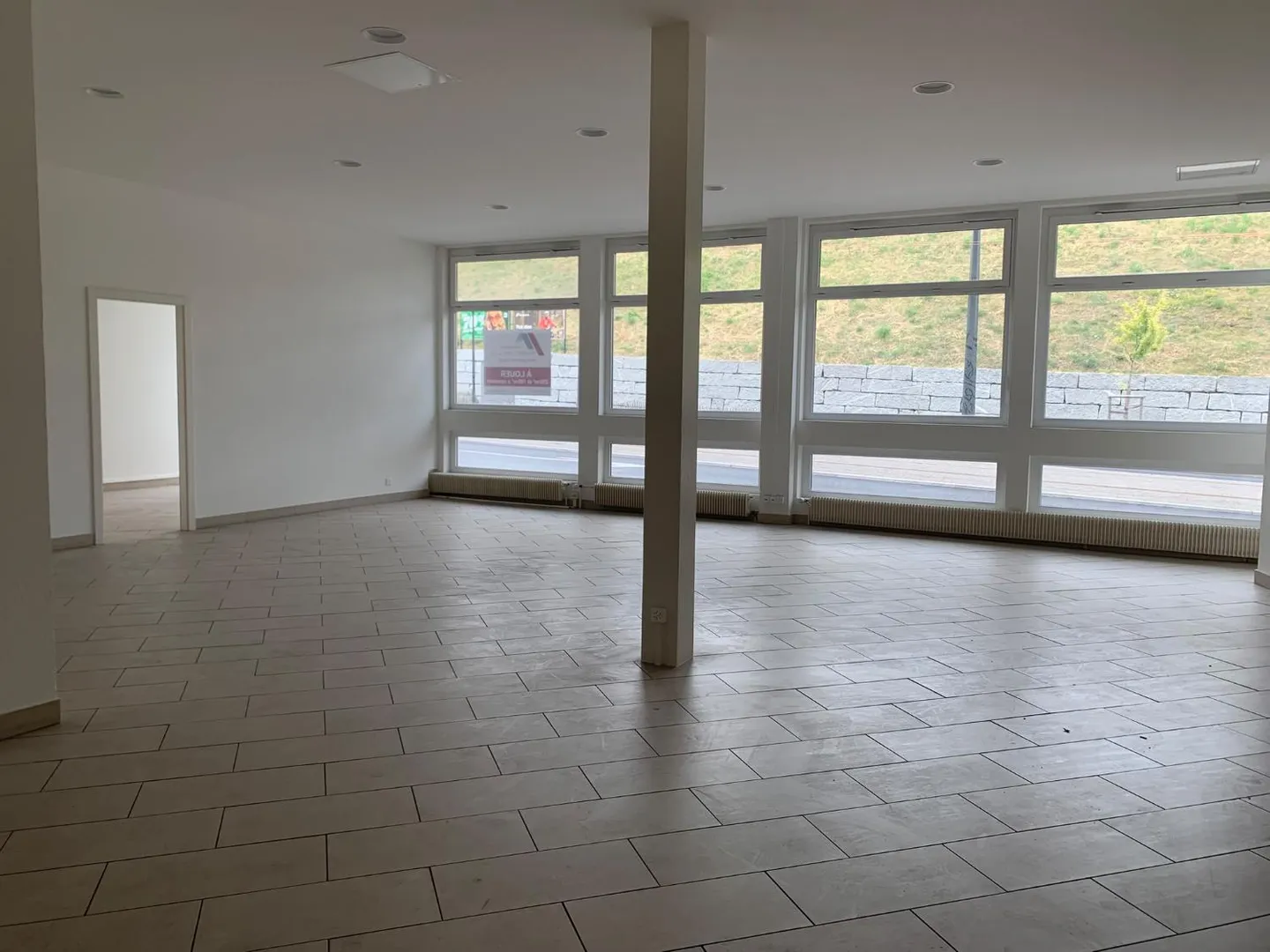 Geräumiger Gewerberaum - Foto 4 von 11