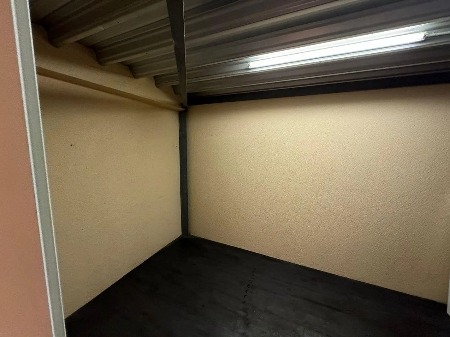 Espace commercial et de stockage à Lausen à des conditions attractives - Photo 6 sur 7