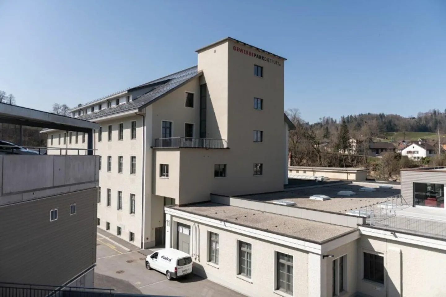 Magazzino flessibile in edificio commerciale moderno - Foto 8 di 8