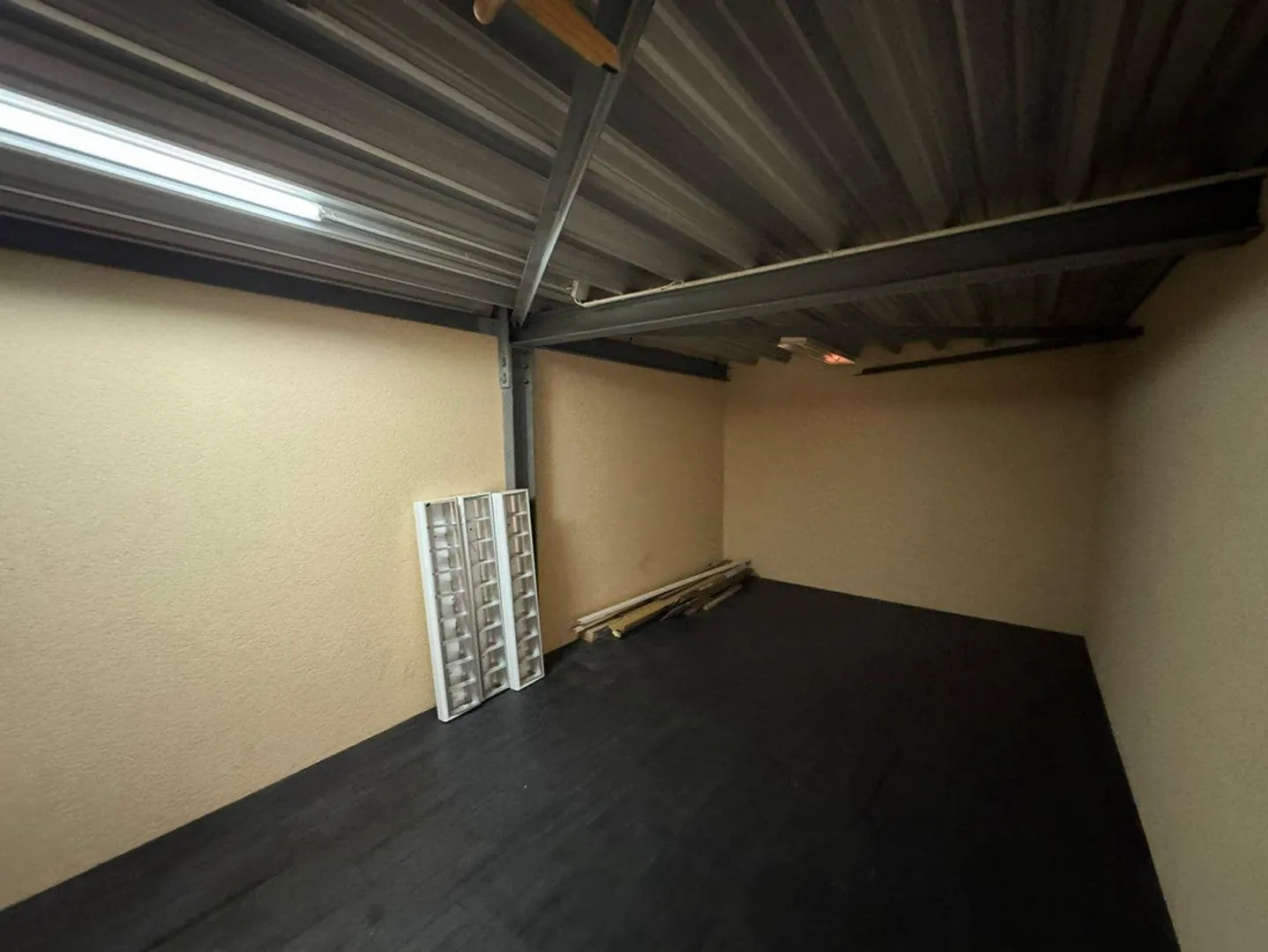 Espace commercial et de stockage à Lausen à des conditions attractives - Photo 4 sur 7