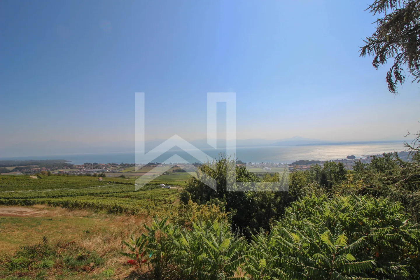 Propriété contemporaine avec vue - Photo 1 sur 1