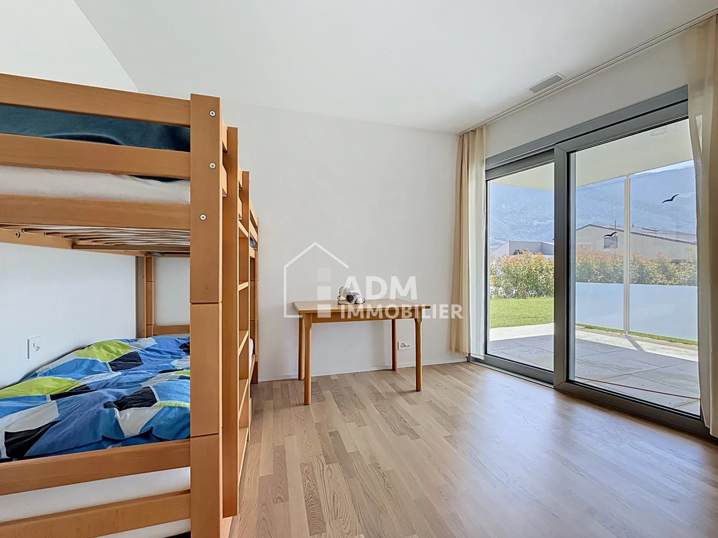 Saillon, appartement de 4,5 pièces au rez-de-chaussée avec jardin privé de 243 m2 - Photo 9 sur 16