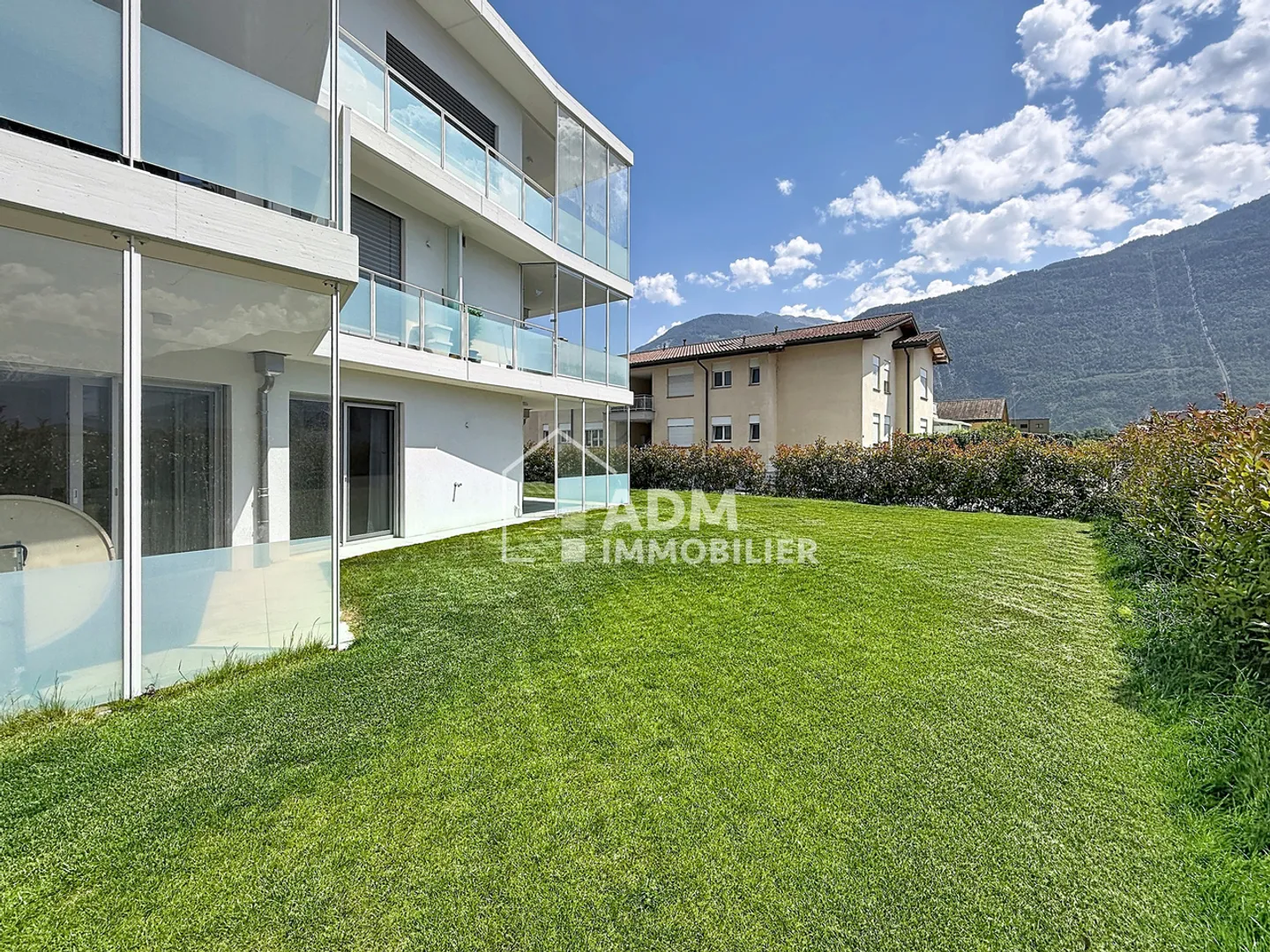 Saillon, appartement de 4,5 pièces au rez-de-chaussée avec jardin privé de 243 m2 - Photo 13 sur 16
