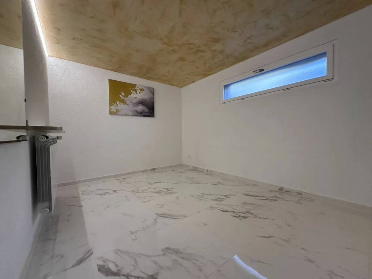 Einfamilienhaus mit Möglichkeit einer selbstständigen Tätigkeit und großer Terrasse - Foto 15 von 19