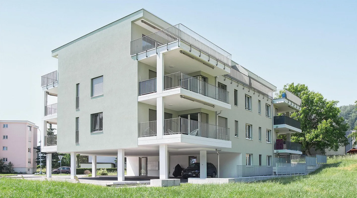 Appartamento luminoso e moderno di 2,5 stanze con grande terrazza - Foto 1 di 5