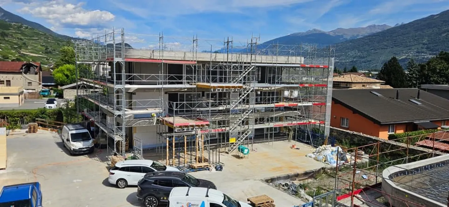 Wohnung mit einer großzügigen Terrasse - Foto 1 von 13