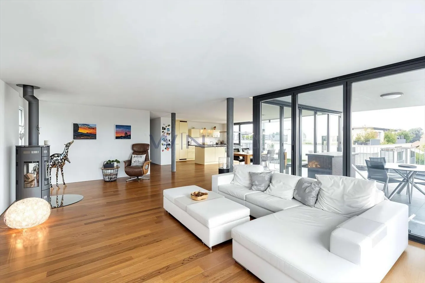 Attic 5.5 rooms - Photo 3 of 8