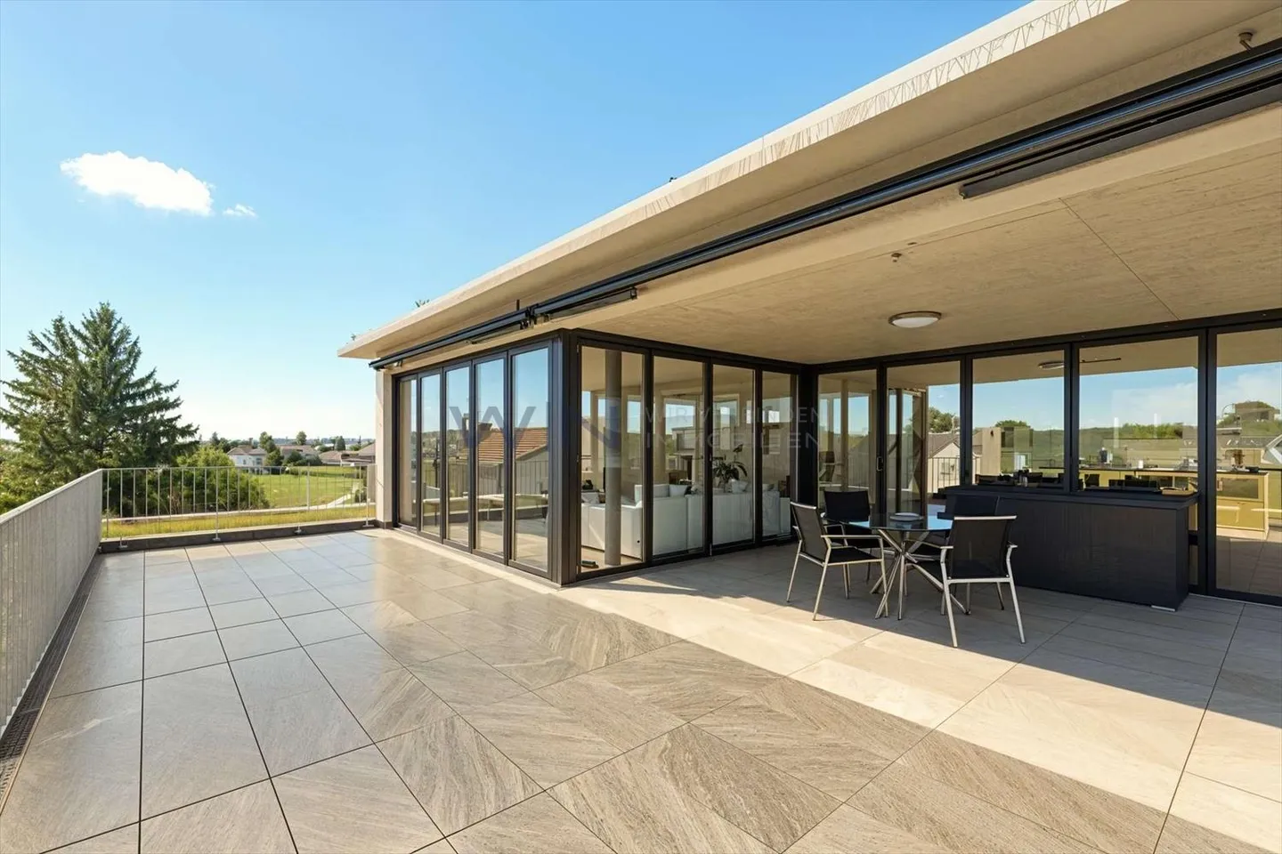 Attic 5.5 rooms - Photo 8 of 8