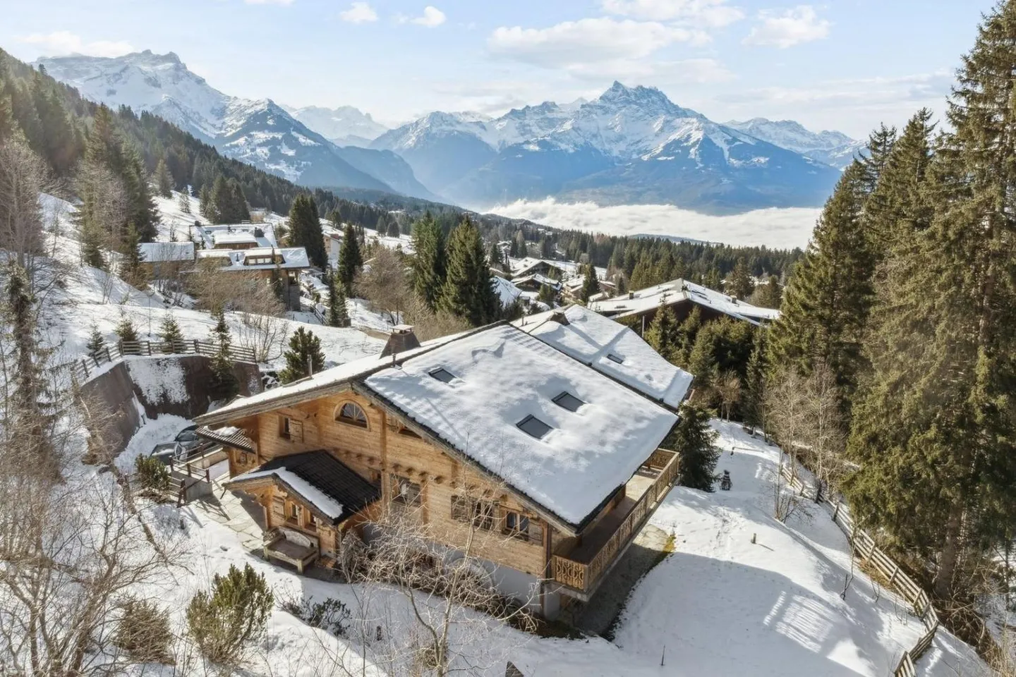Chalet d'exception Ski-In Ski-Out - Photo 1 sur 13