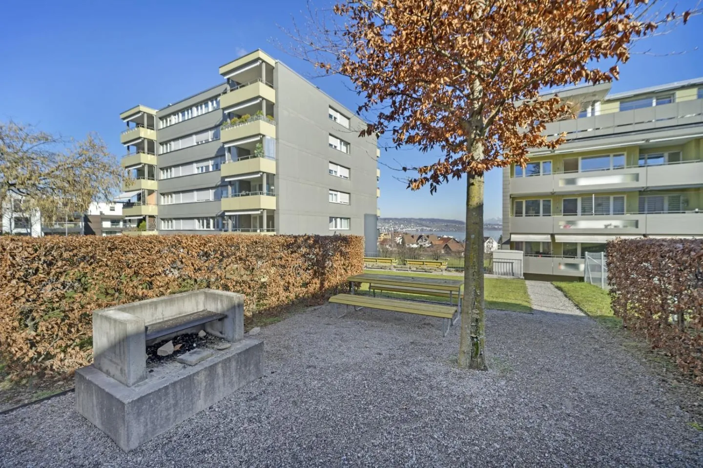 Parking spaces in Au ZH - Photo 1 of 1