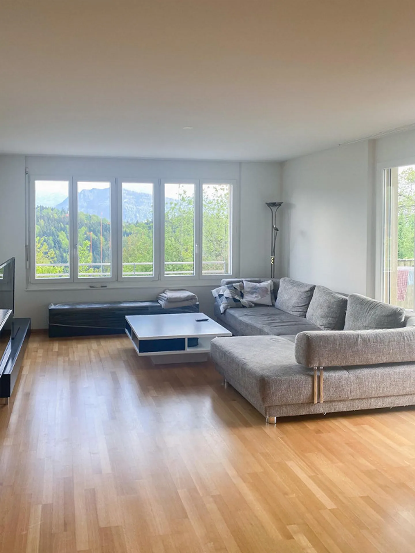 Vivere in periferia con vista sul panorama montano! - Foto 2 di 10