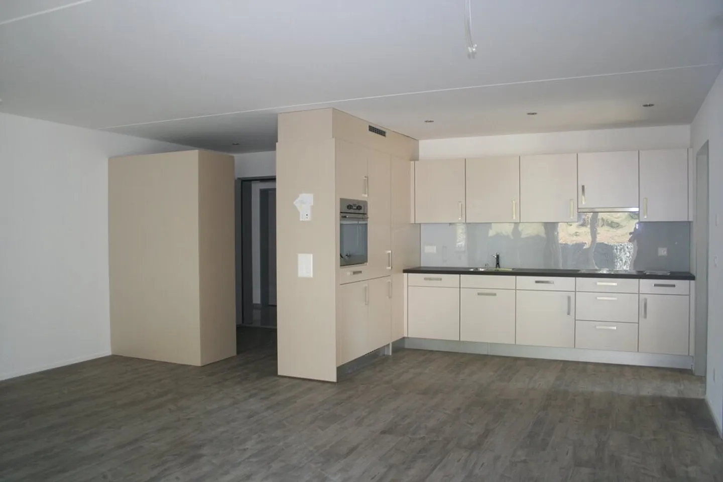 Appartamento 2.5 camere affascinante - Foto 4 di 7