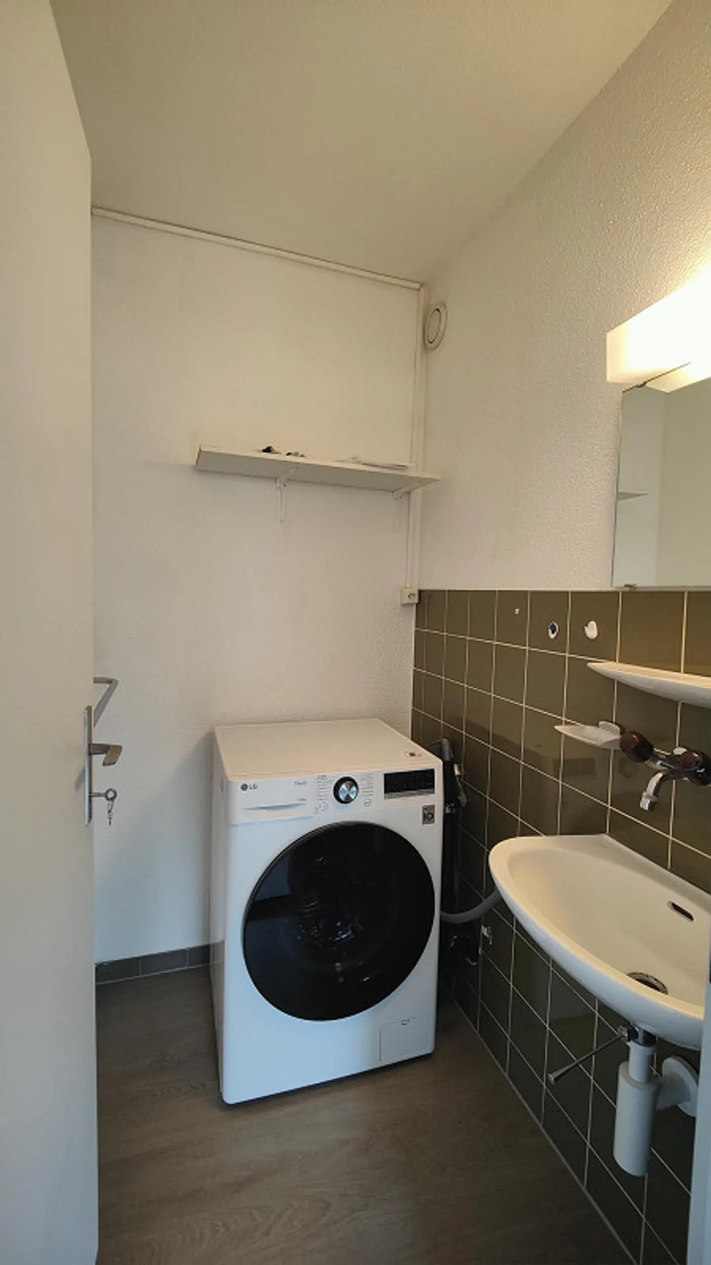 Very nice, sunny apartment in the center - Photo 12 of 16