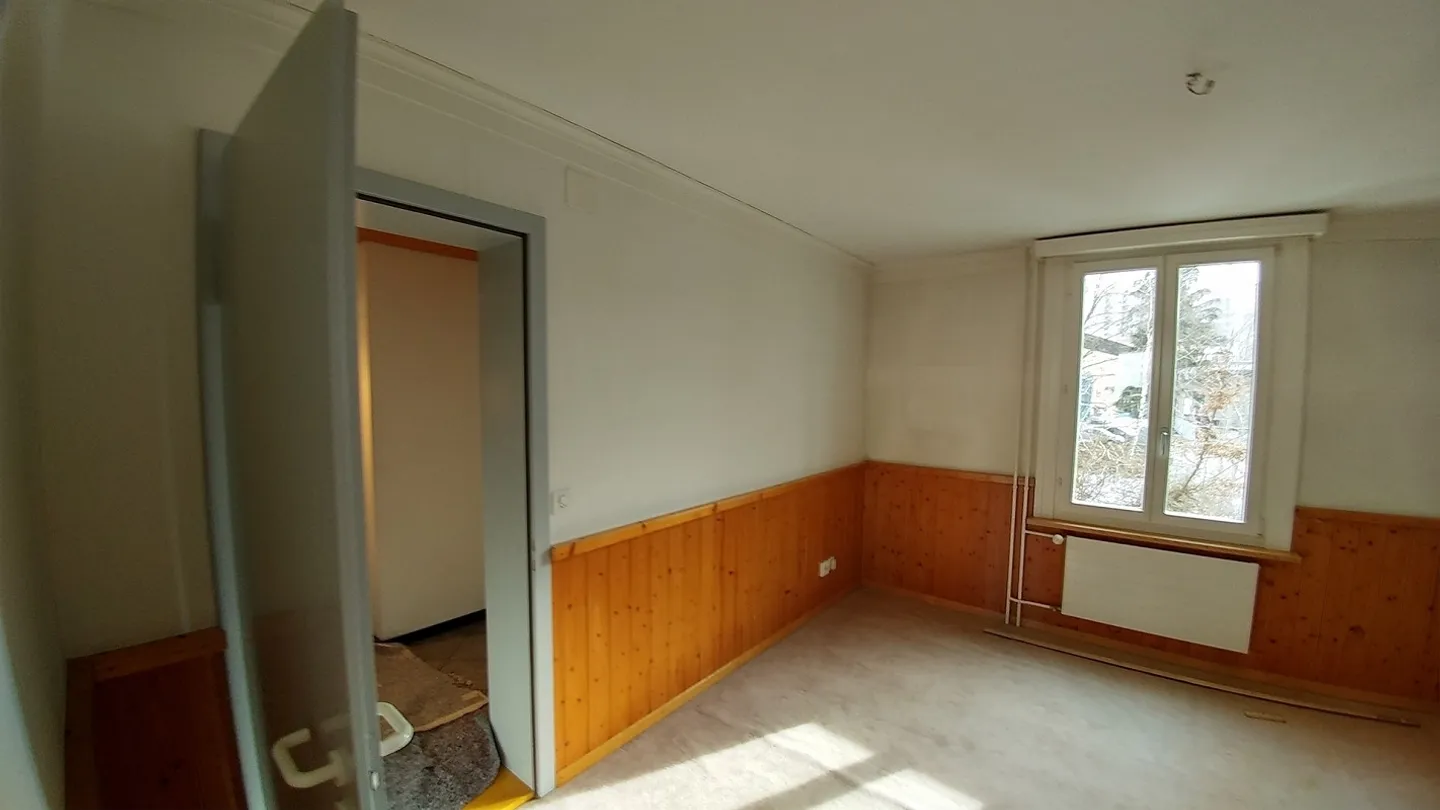 3 1/2 Zimmer Hoch-Parterre-Wohnung, zentrumsnah mit Garten - Foto 4 von 10