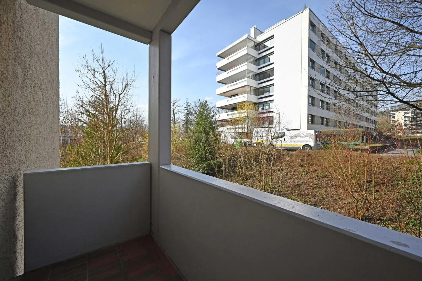 Renovated and bright 4.5-room apartment in the popular Kappelenring including two parking spaces - Photo 6 of 11