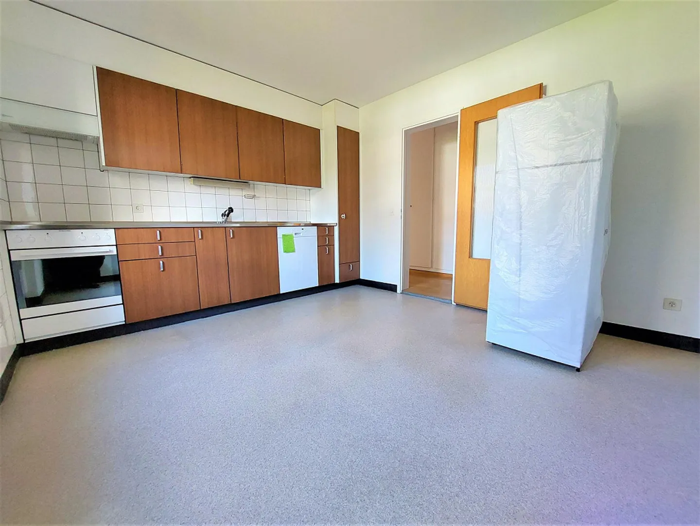 Lumineux appartement de 4 pièces avec balcon à Zollikofen – disponible à partir de septembre 2026 - Photo 3 sur 10