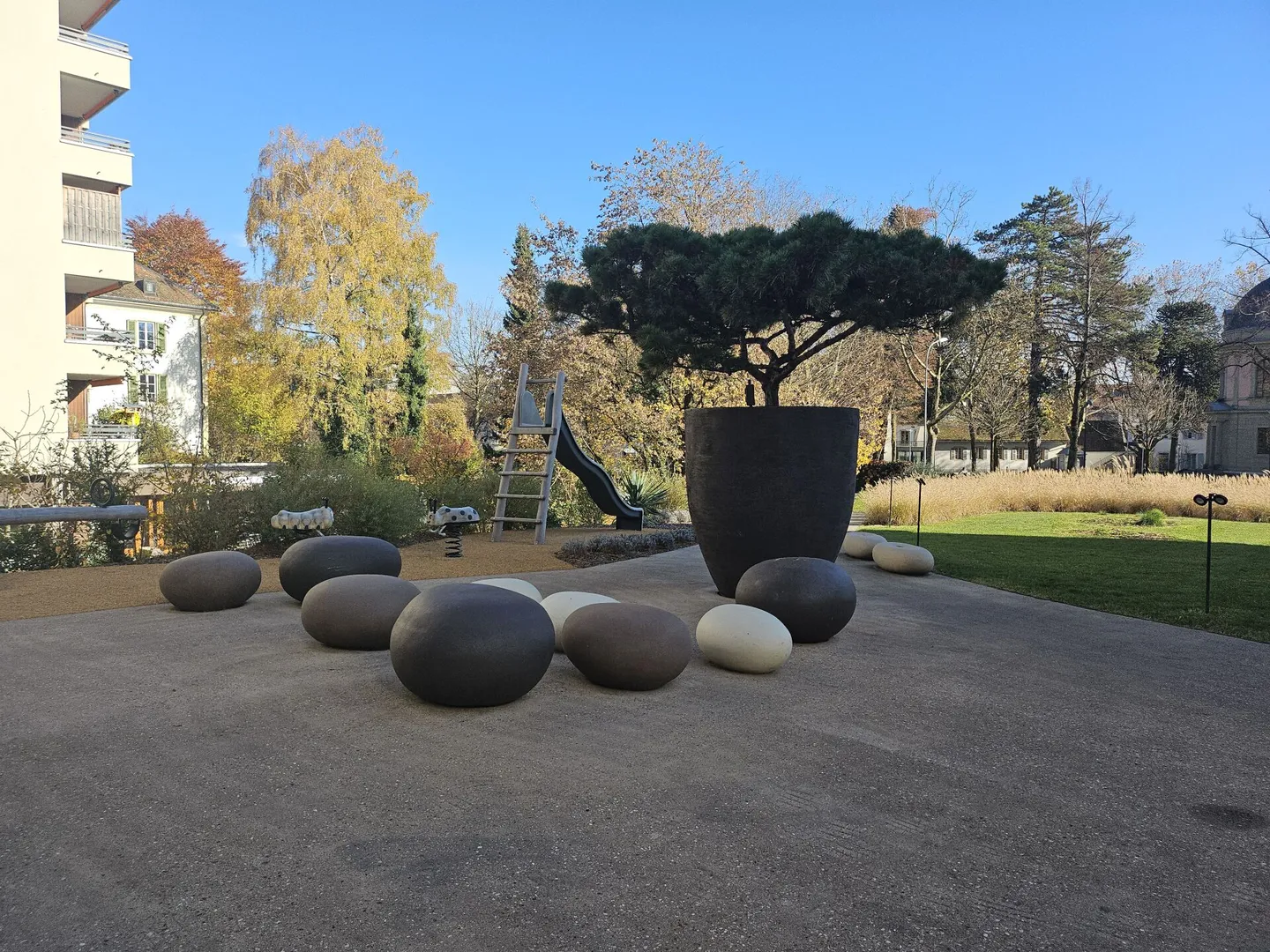 Apartment with 3.5 rooms and balcony - Photo 14 of 15