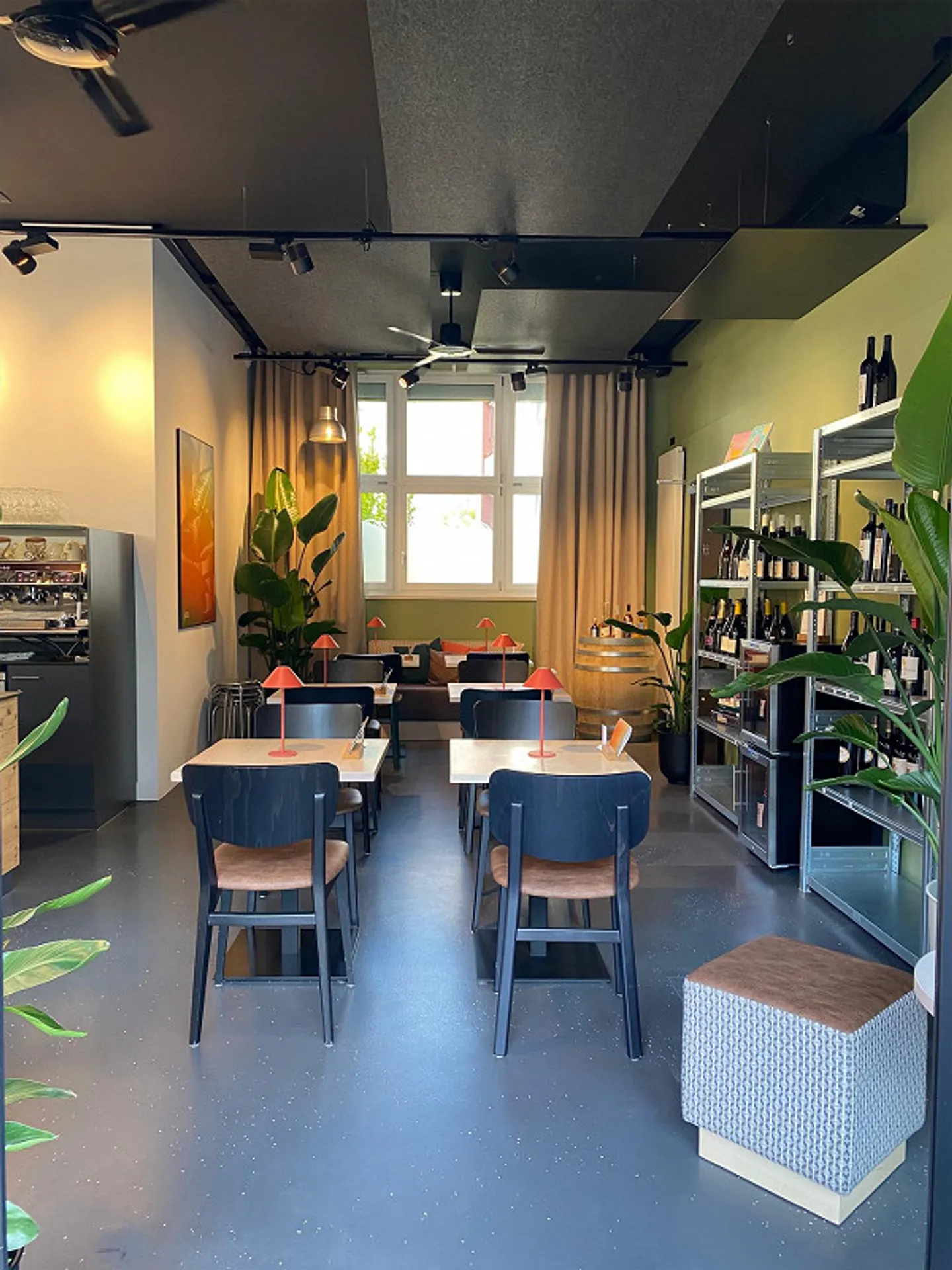 Gastronomy business in top location in Altdorf/Bürglen for rent - Photo 3 of 11