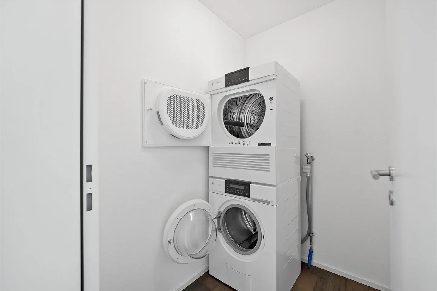Appartamento moderno di 3,5 locali in posizione centrale - Foto 8 di 10