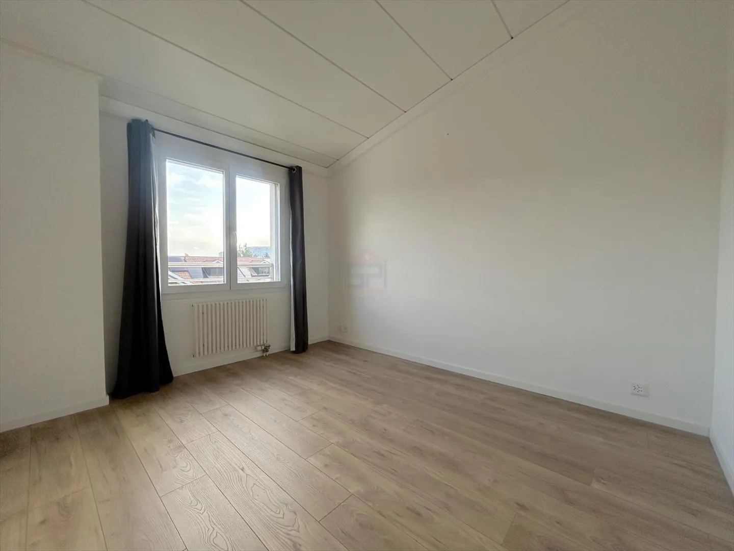 Incantevole duplex di 5 stanze in una zona tranquilla - Foto 4 di 12