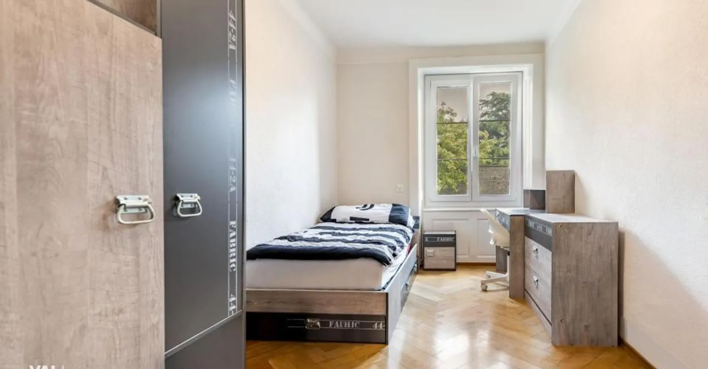 Charme et authenticité au coeur de Sierre - Foto 6 di 9