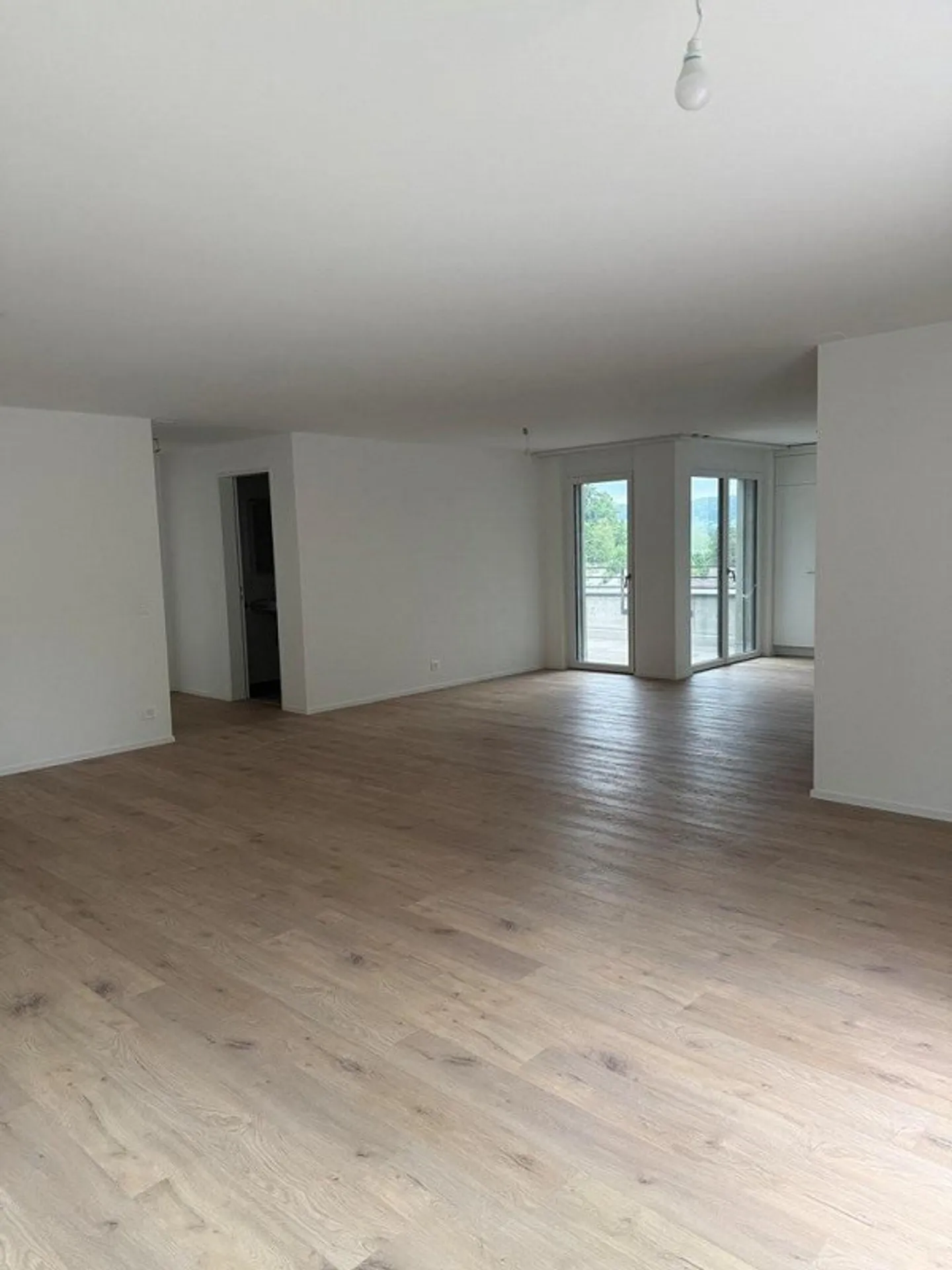 PRIMA LOCAZIONE - appartamento attico esclusivo con 3 terrazze - Foto 5 di 12