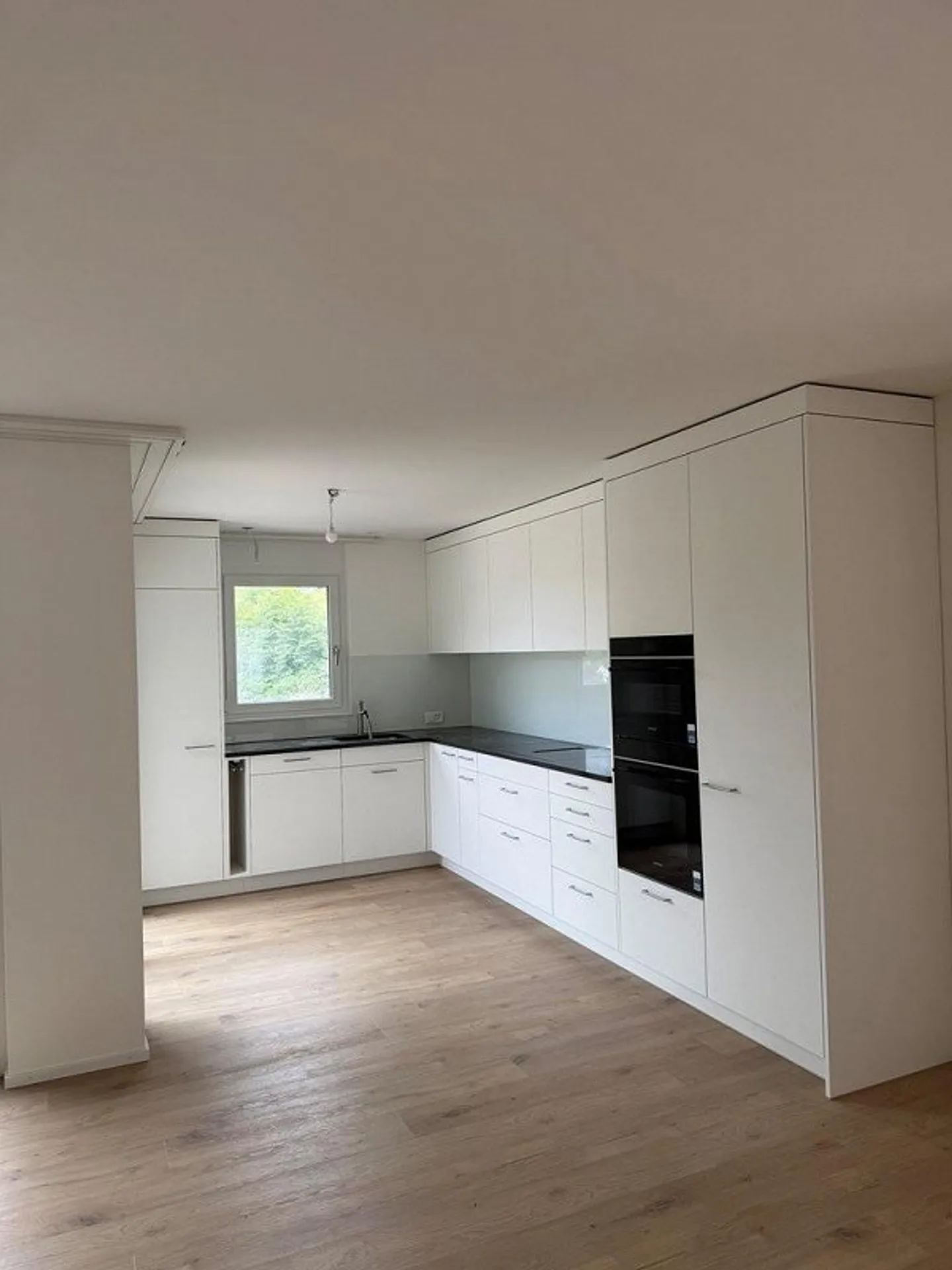 PRIMA LOCAZIONE - appartamento attico esclusivo con 3 terrazze - Foto 6 di 12